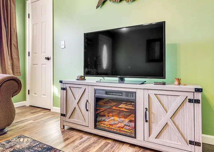 Lebanon Fishing Retreat W/ Fire Pit: Pets Welcome!