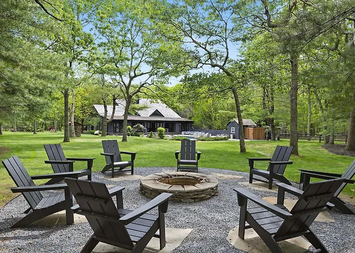 Wainscott Woods By Rove Travel - Luxe Estate With Pool