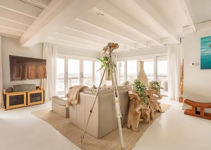 Surfside Villa By Rove Travel - Oceanfront Home With Hot Tub