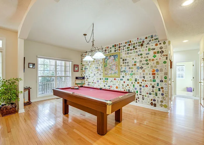 2 Mi To Pinehurst Resort: Spacious Golf Getaway!
