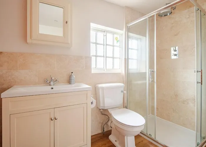Charming Georgian Flint Cottage