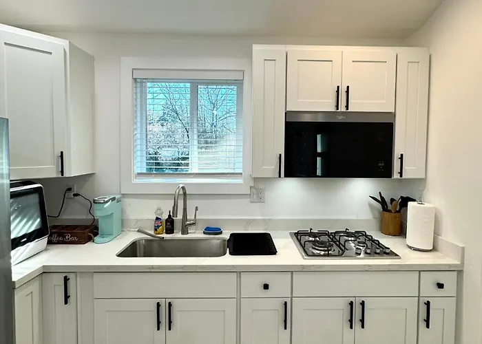 Modern And Cozy Private Studio