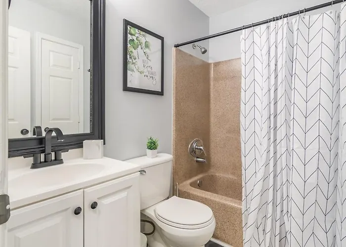 Comfortable 30 Day Home For Families, Relocation, Work Stays