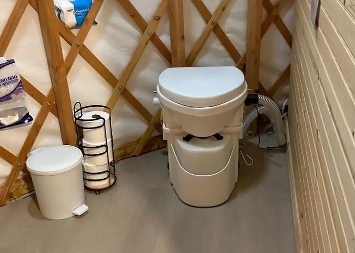 Peaceful Off-Grid Yurt Farm Stay With Modern Comforts - Optional Farm Breakfast