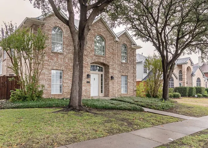 Spacious Homequiet Neighborhood Nr Downtown