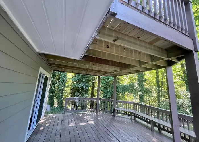 Private Cozy Modern Studio In Roswell