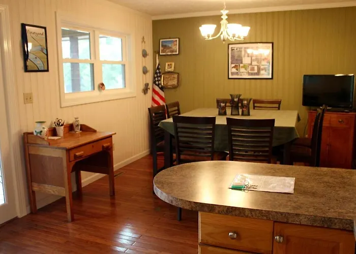 Dog Friendly Winery Cabin