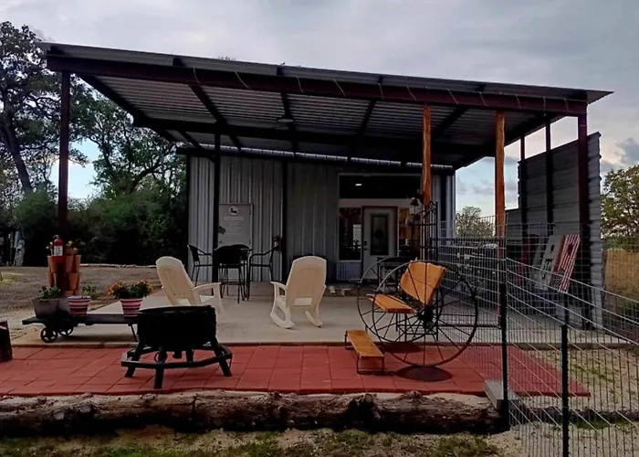 Outbackbunkhouse