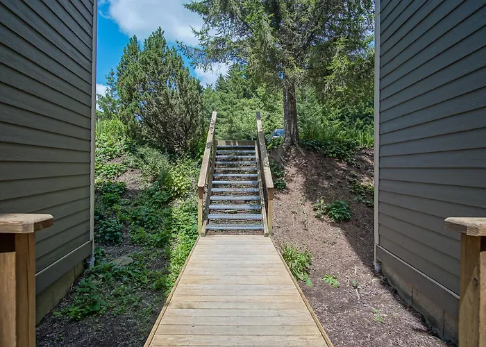 Powderidge 44: 1Br: 1 Bath Flat