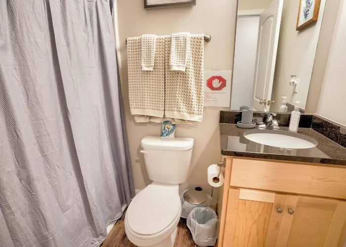 6 Bedrooms Sleeps 16 Great Area