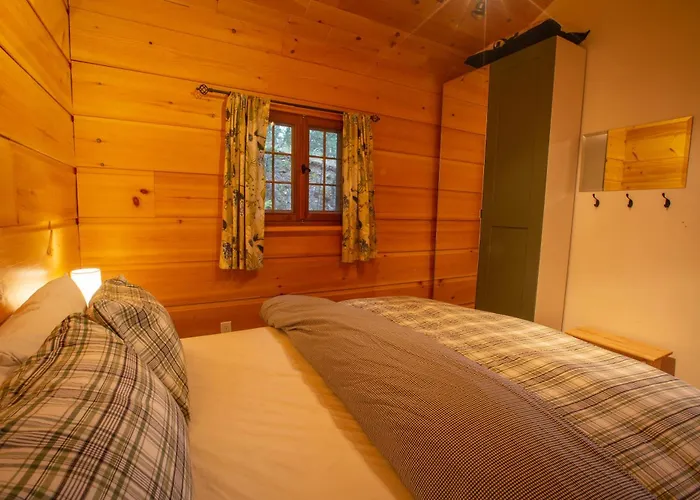Radium Cabins Centrally Located In Radium Hot Springs Bc