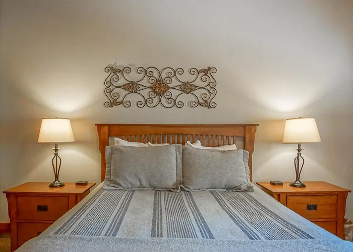 Whistlepunk #18: 4 Bedrooms, 3 Baths
