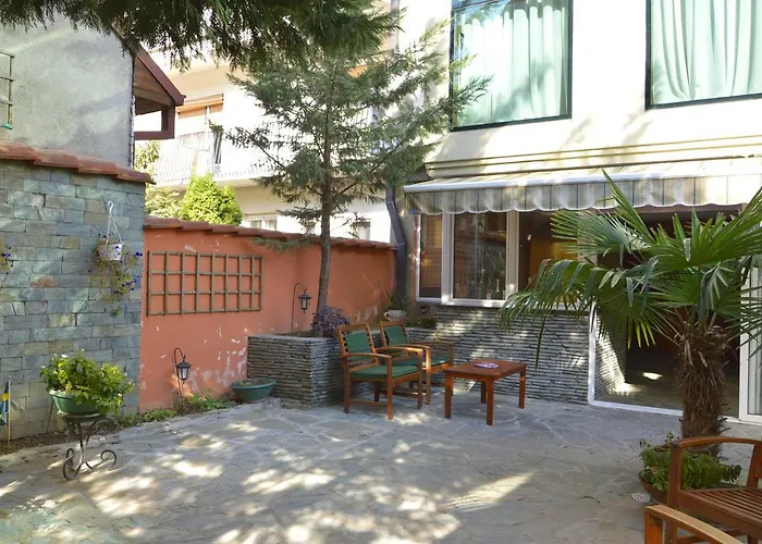 Modern Inn Boutique Hotel