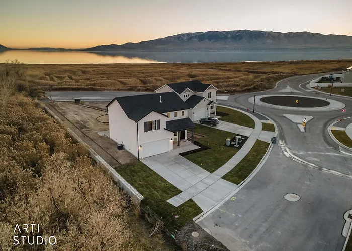 Utah County Lake View Retreat