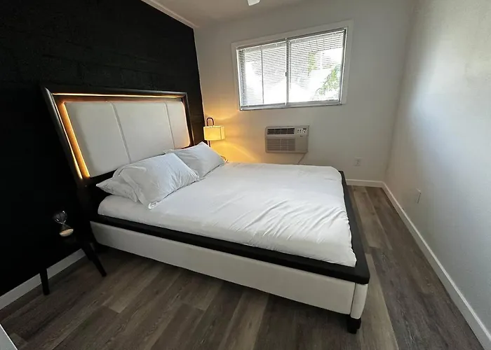 Modern 1 Bedroom Apartment In Plainfield Indiana Near Parks And Indianapolis Airport
