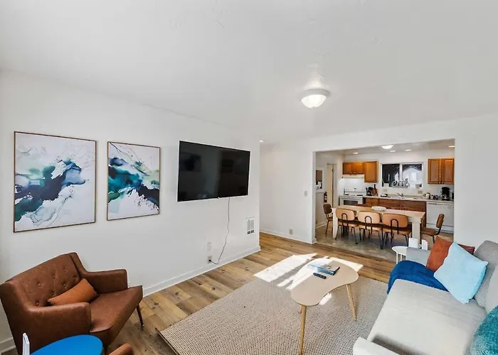 #Stayinmydistrict Starfish Coastal Duplex