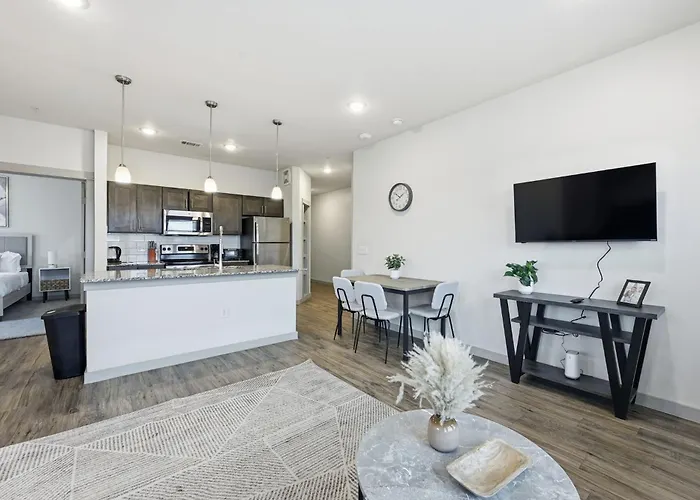 Chisholm Trace 812 Perfect 2Bd 2Ba