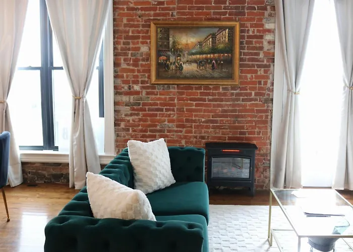 The Luxe Building- 2 Bedroom Apartment In Metropolis