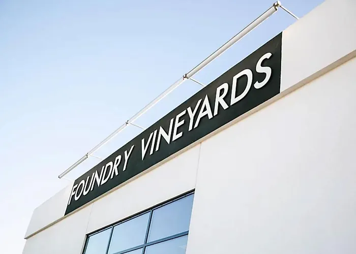Downtown Deluxe Studio - Patio, Walk To Wineries