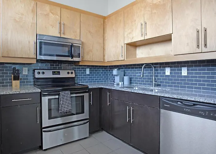 Landing Apartments - Star Lofts