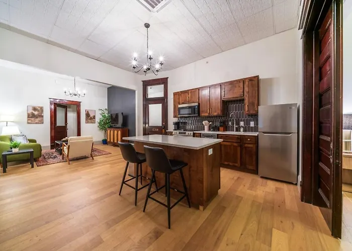 The Plum Suite