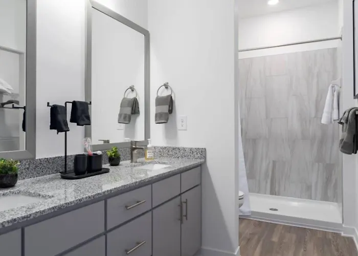 Luxury 2 Bedroom Getaway Near Oak Mountain Park