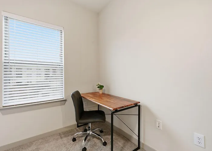 Chisholm Trace 1236 I Spacious 1 Bed 1 Bath