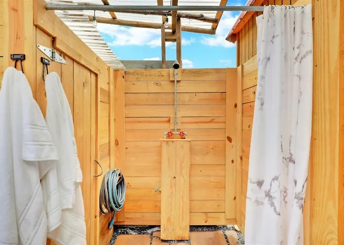 Meadow View Romantic Nature Stay W Barn, Outdoor Tub And Sauna