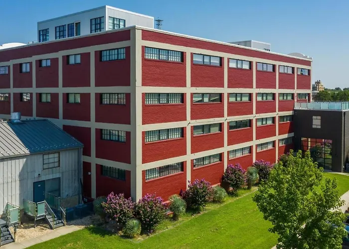 Landing Apartments - Star Lofts