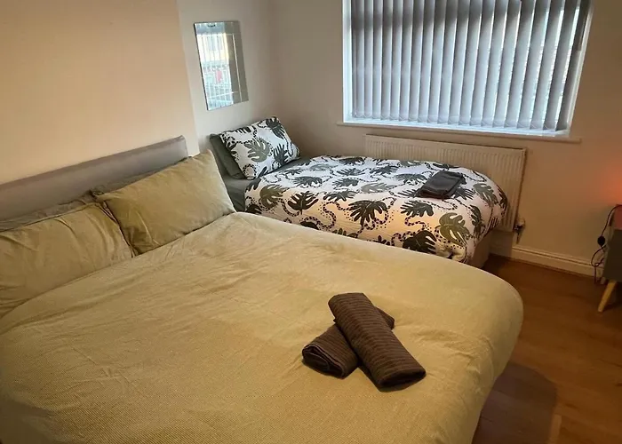 3Br Home, Parking, Families, Contractors, Wi-Fi