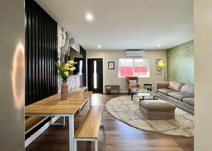 Golden Downey Designer Abode - Poolside Suite