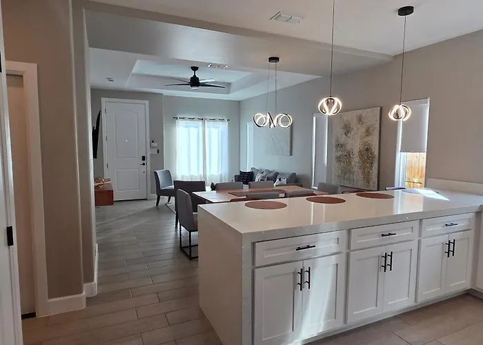 Lux Modern 3Br - 2Ba Duplex Brand New Furnished
