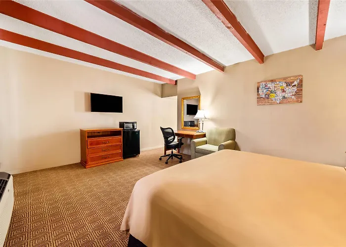 Econo Lodge Del Rio