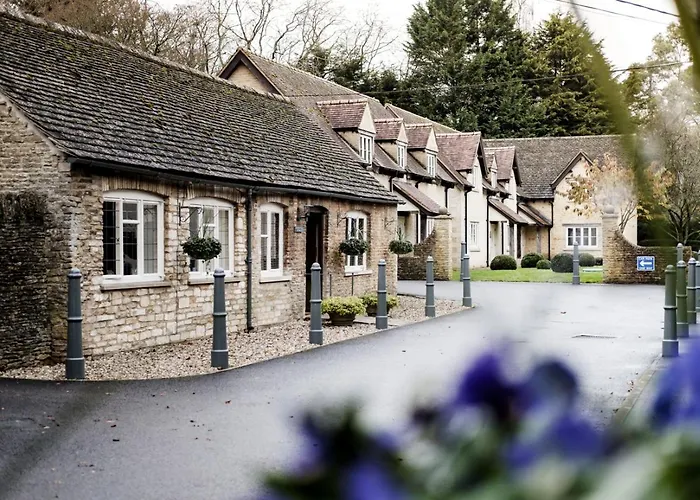 The Hare & Hounds Hotel