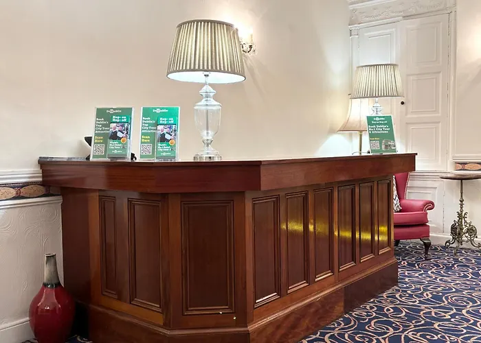 Dergvale Hotel