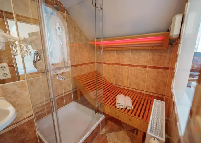 König Ludwig Design Hotel NEU Zimmer mit Sauna oder Whirlpool, genug Parkplatz
