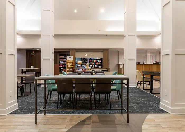 Hilton Garden Inn Auburn Riverwatch