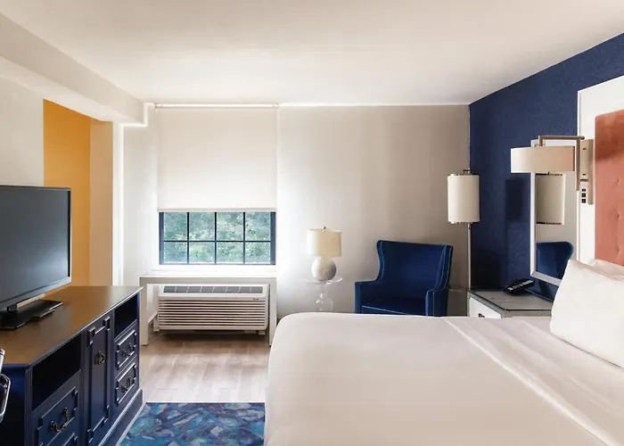 Hotel Indigo Mount Pleasant By Ihg