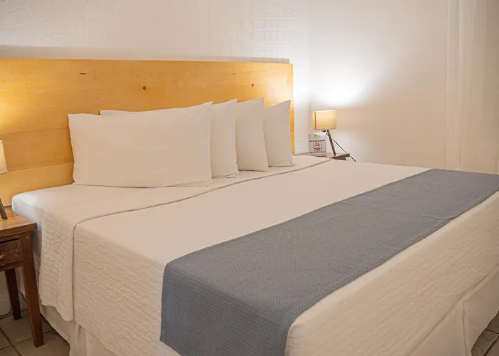 Saint Tropez Praia Hotel