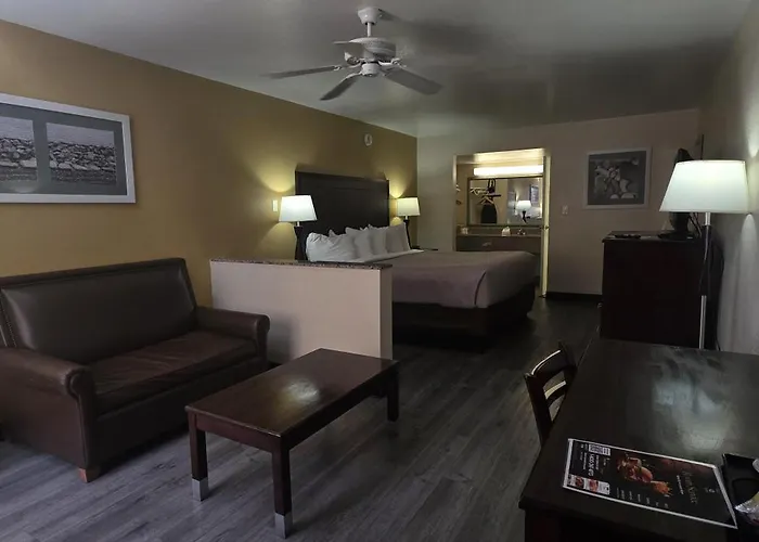 Surestay By Best Western Mesa Downtown Area