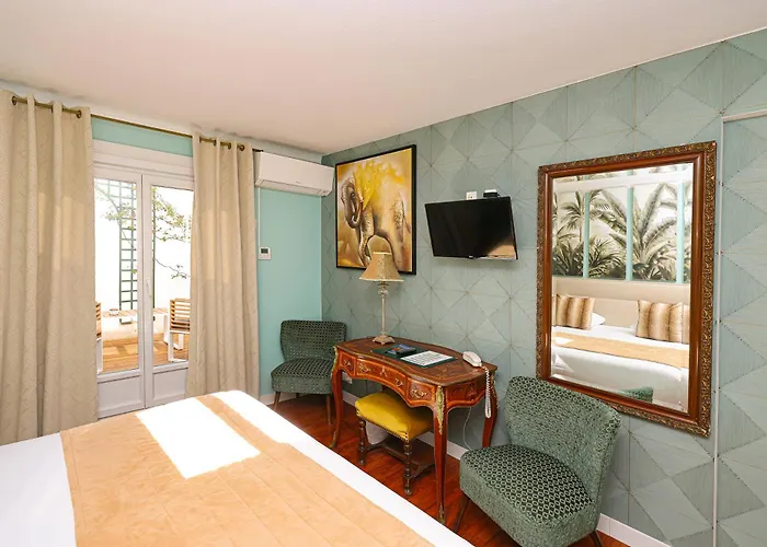Charming Hôtel - Les Pasteliers