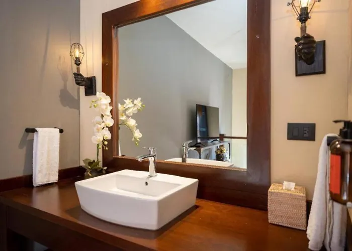 Casa Mia Suites