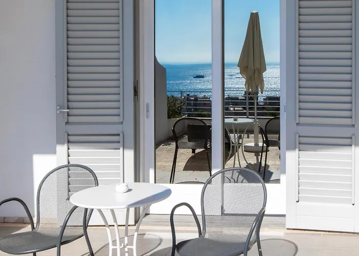 Hotel Mea - Aeolian Charme