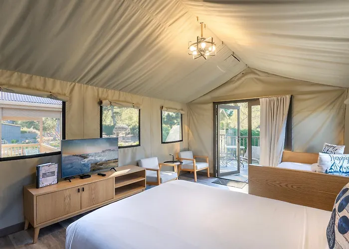 Carmel River Inn & Cottages