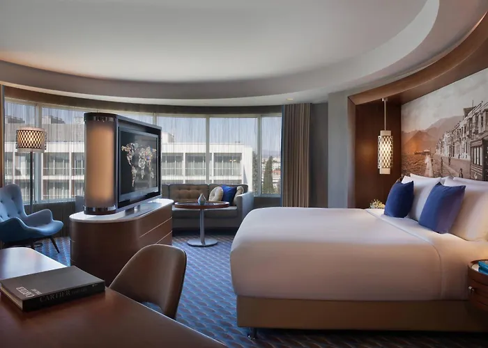Renaissance Izmir Hotel