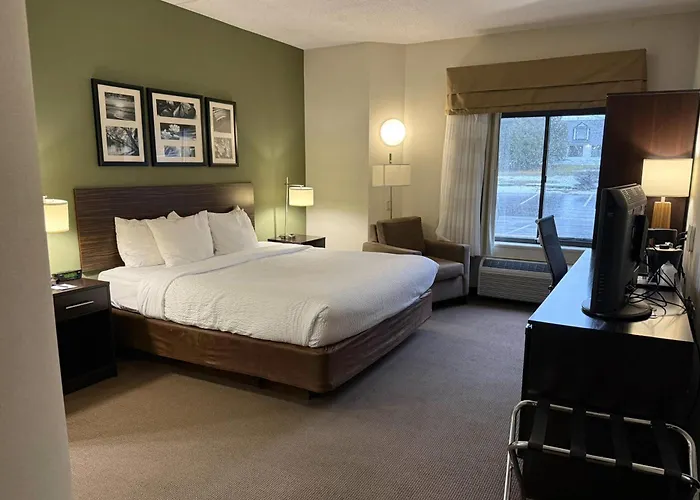 Sleep Inn & Suites Queensbury - Lake George