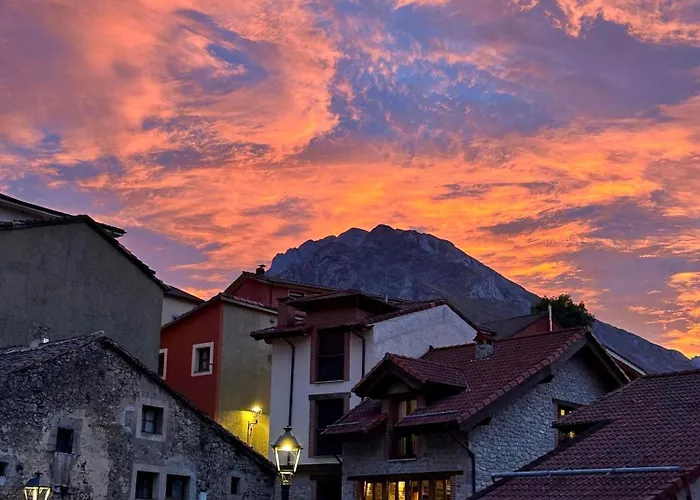 Hotel Rural Peña Castil