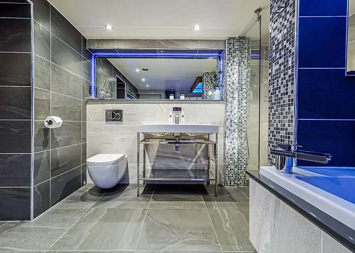 Church Suites By The Cranleigh Boutique
