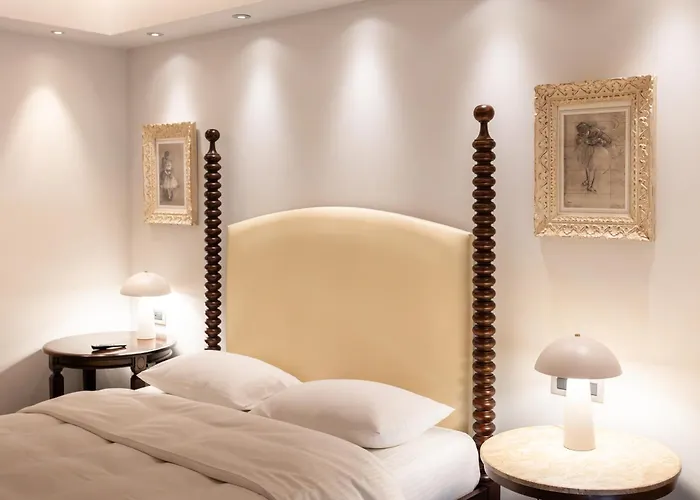Comfy Boutique Hotel