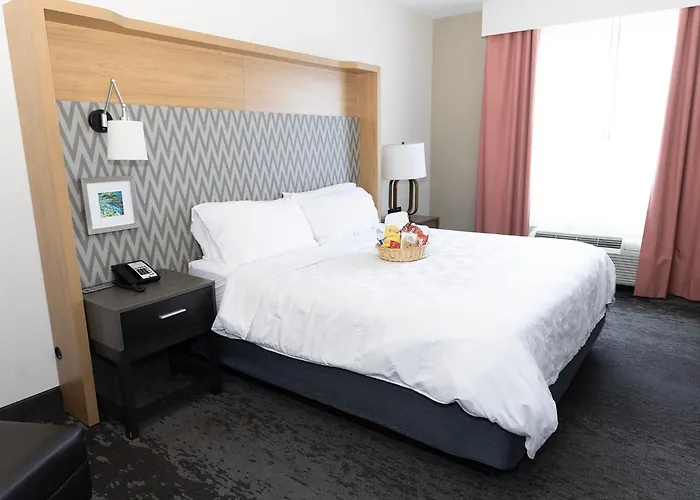 Holiday Inn & Suites Memphis - Wolfchase Galleria By Ihg